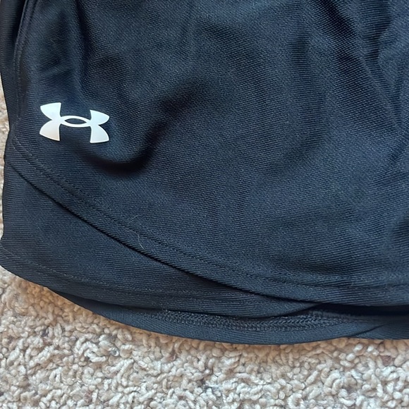 Under armor black shorts size Small. - Picture 2 of 5